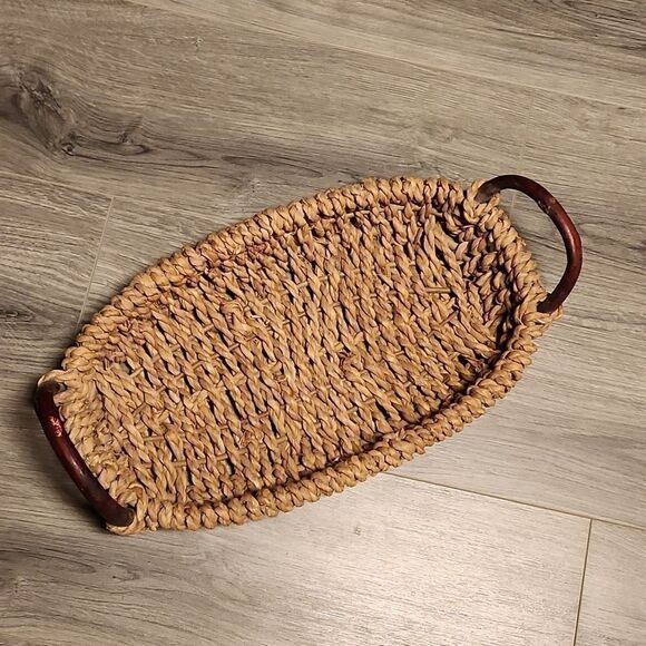 GUC Vintage Thick Woven Basket w/Branch Handles - Picture 1 of 7
